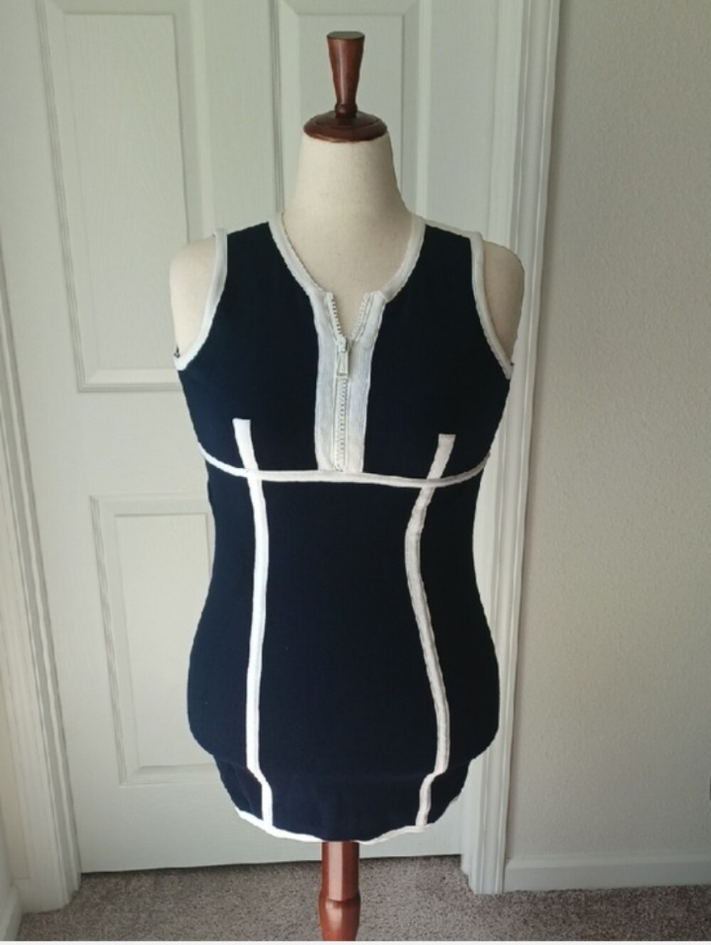 DSQUARED2 Navy Mini Dress with White Contrast Trim and Front Zip Large - Picture 7 of 7